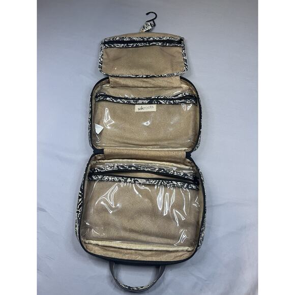 Sakroots Black & Cream Travel Case Hanging Toiletry Bag - Picture 3 of 10